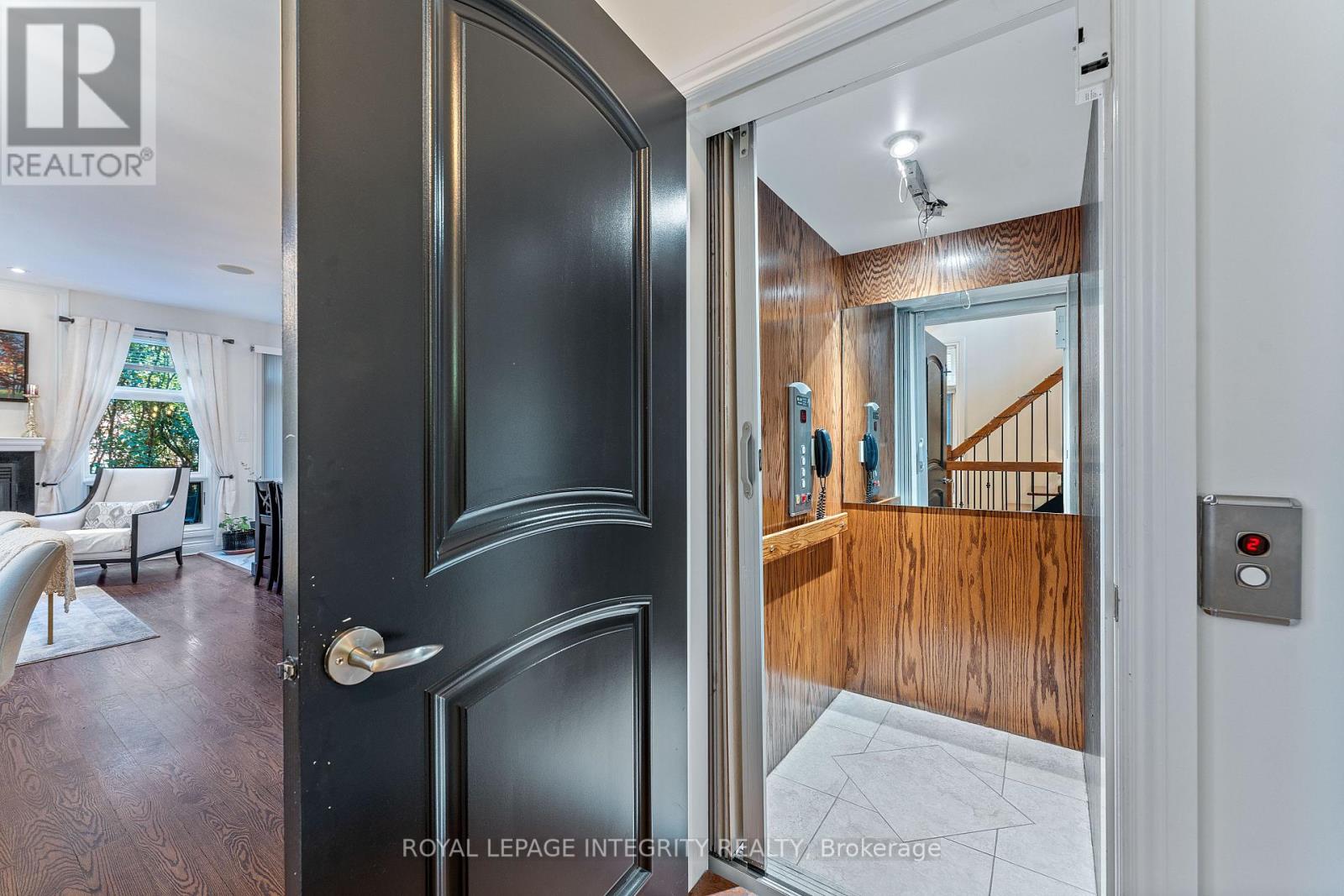 812 Petra Private, Ottawa, Ontario  K2T 0G3 - Photo 15 - X12944750