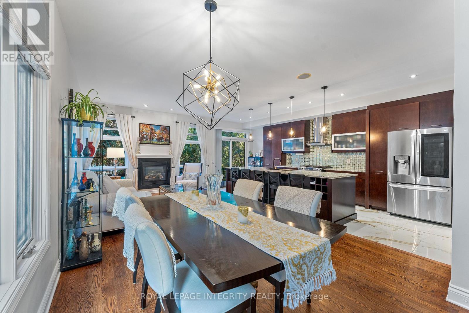 812 Petra Private, Ottawa, Ontario  K2T 0G3 - Photo 6 - X12944750