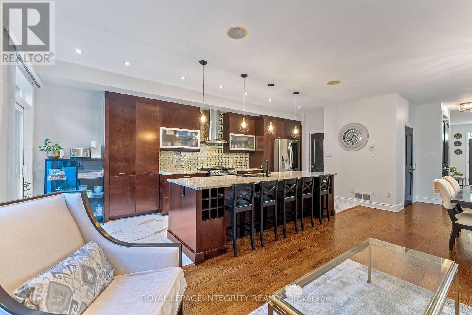 812 Petra Private, Ottawa, Ontario  K2T 0G3 - Photo 9 - X12944750