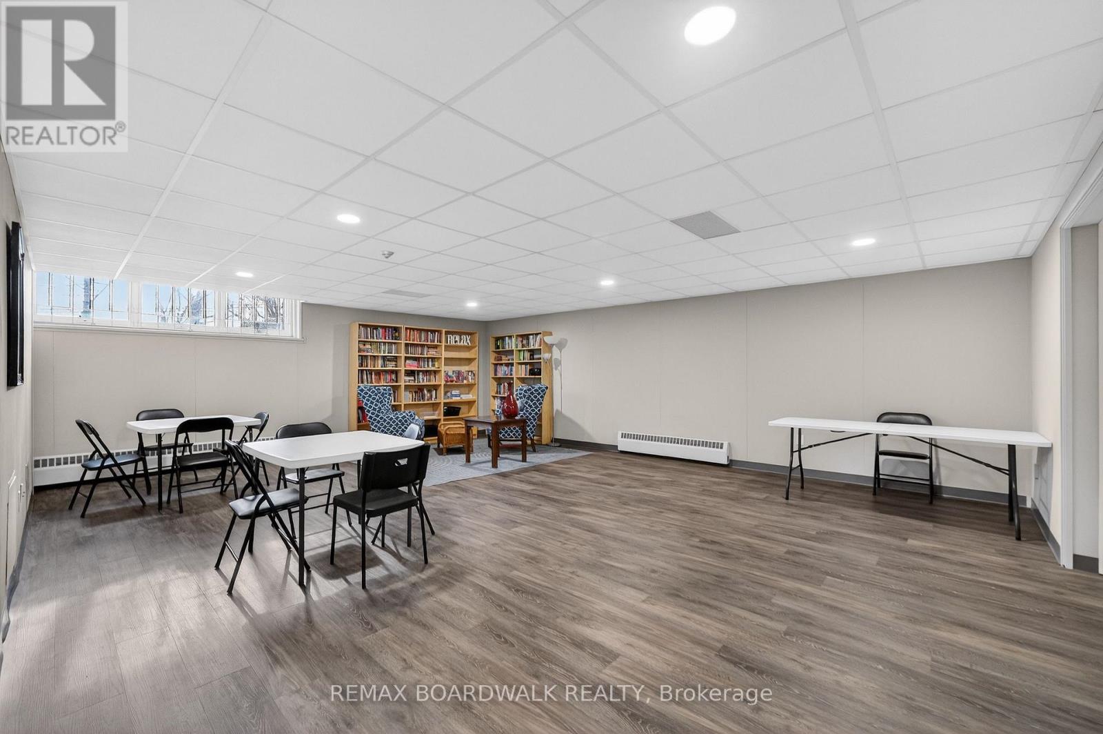 407 - 1356 Meadowlands Drive E, Ottawa, Ontario  K2E 6K6 - Photo 16 - X12944830