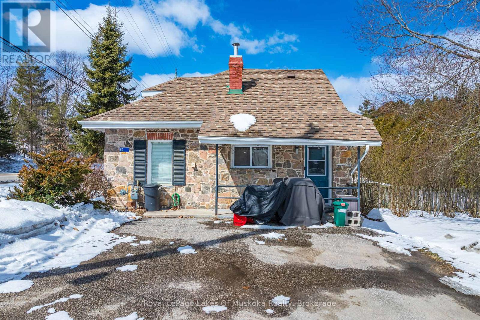 60 West Road W, Huntsville, Ontario  P1H 1L8 - Photo 3 - X12943630