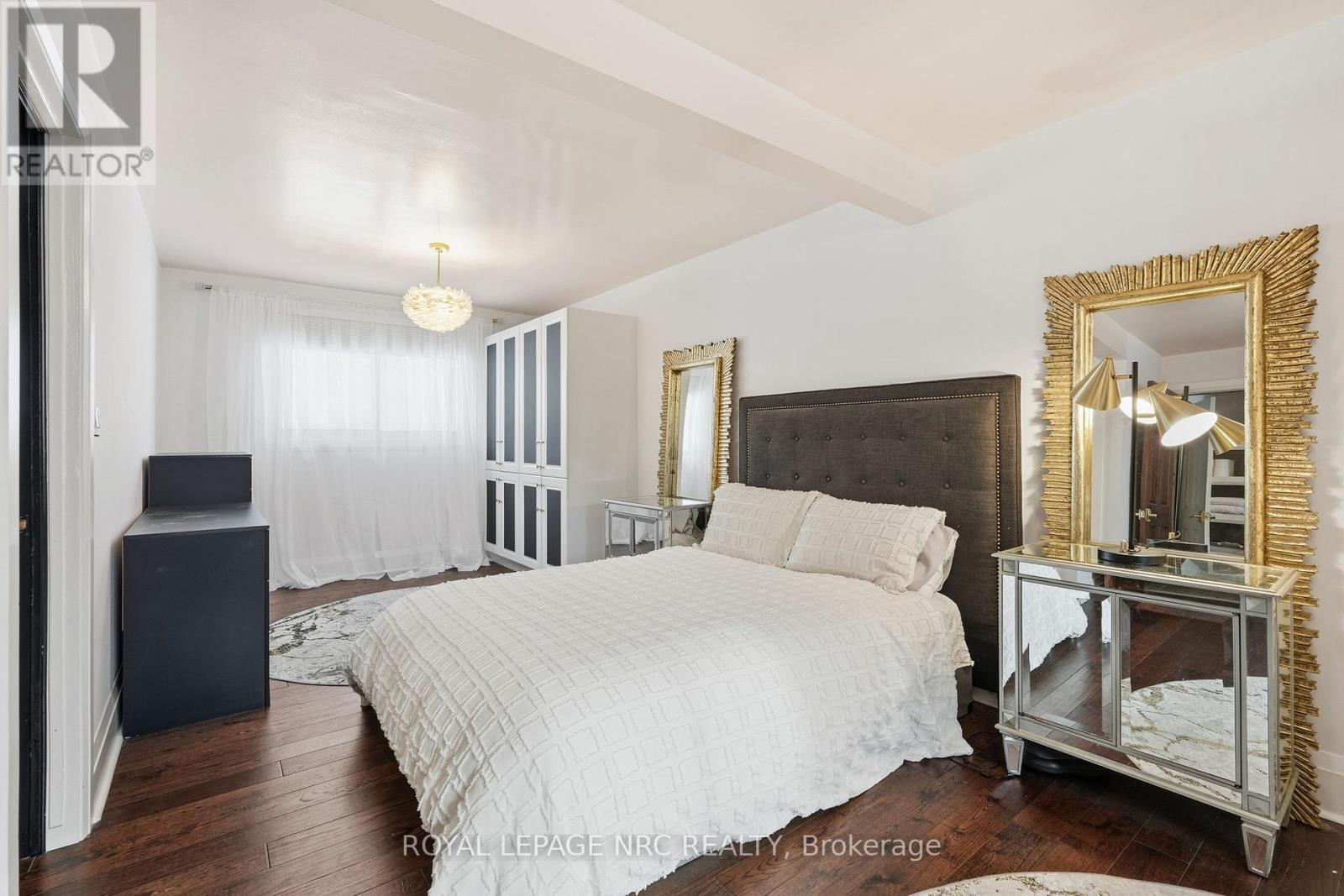 13 Upper Canada Drive, Niagara-On-The-Lake, Ontario  L0S 1J0 - Photo 15 - X12944876