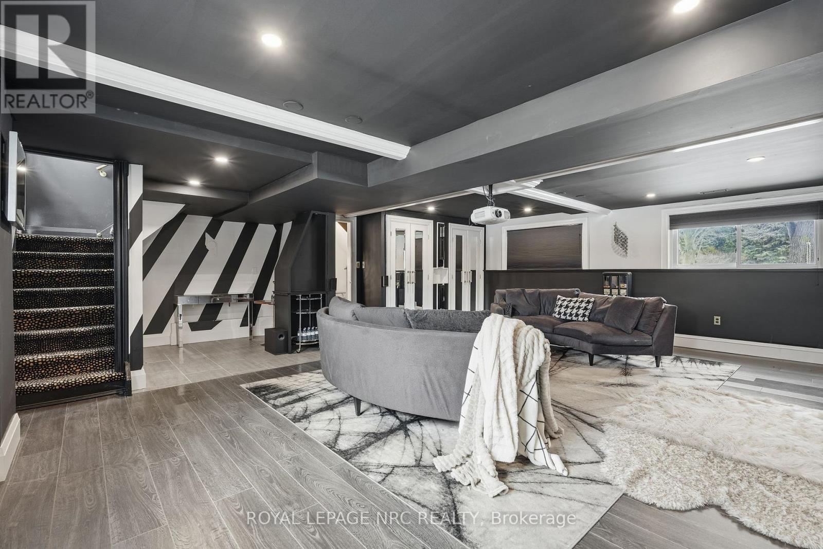 13 Upper Canada Drive, Niagara-On-The-Lake, Ontario  L0S 1J0 - Photo 28 - X12944876