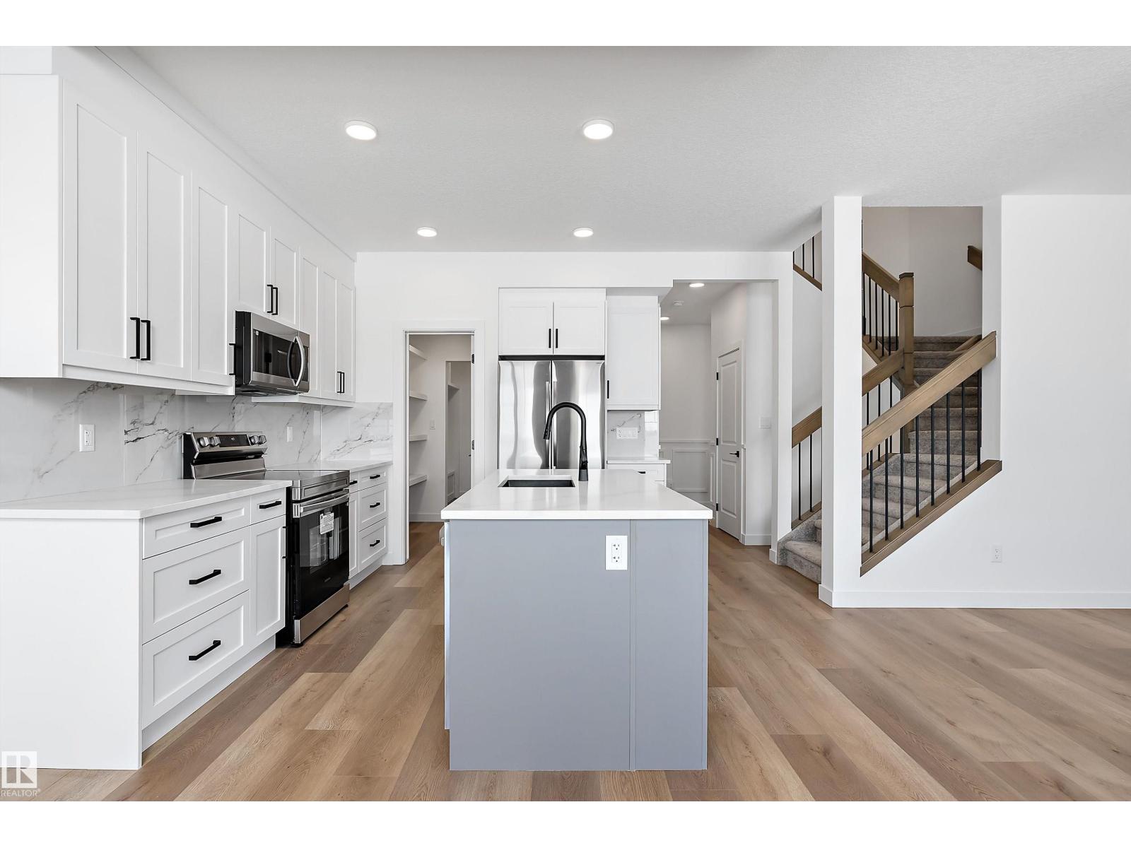 1132 Goldfinch Cr Nw Nw, Edmonton, Alberta  T5S 0R1 - Photo 11 - E4476737