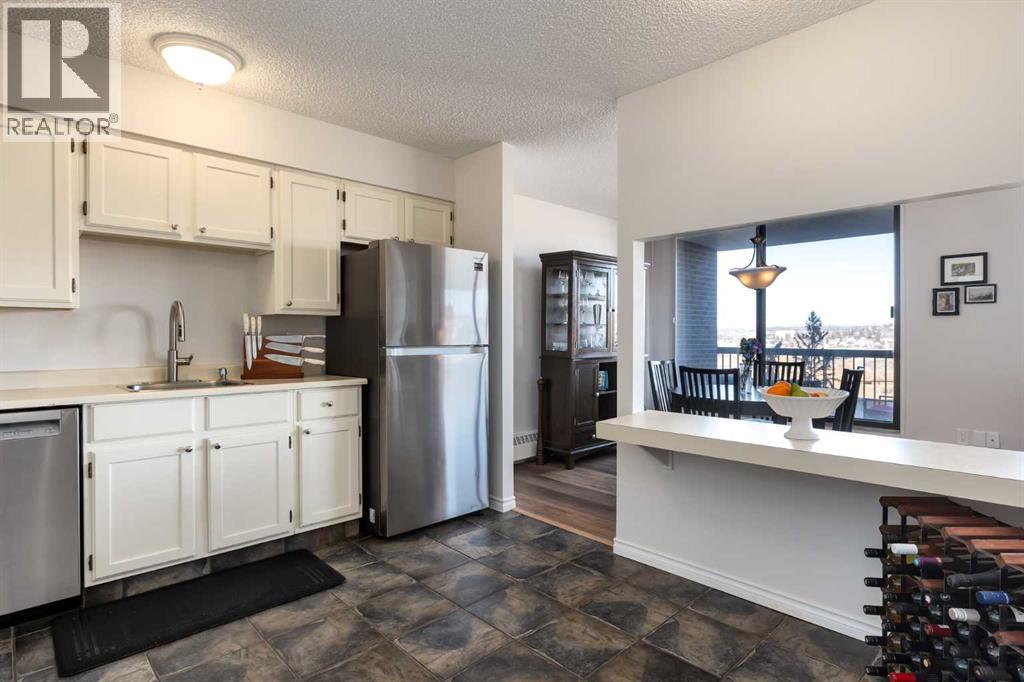 605, 80 Point Mckay Crescent Nw, Calgary, Alberta  T3B 0L9 - Photo 5 - A2292597