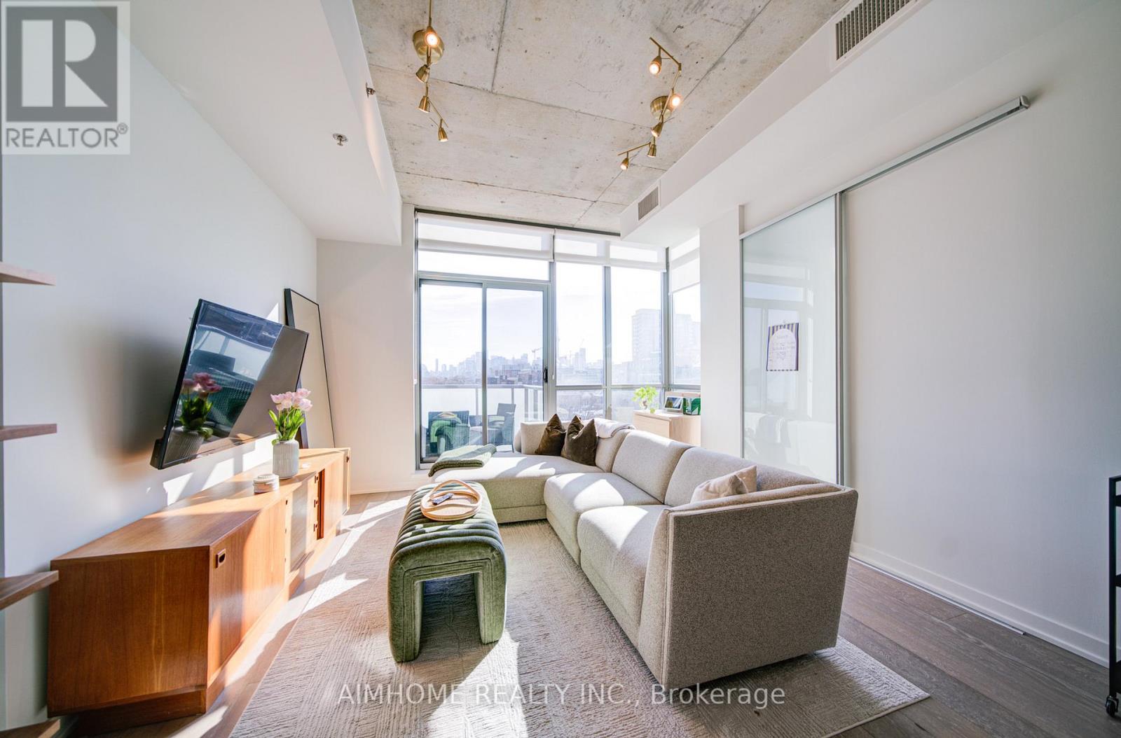 610 - 8 Gladstone Avenue, Toronto, Ontario  M6J 3K6 - Photo 5 - C12944688