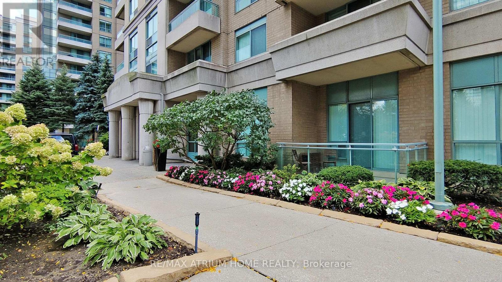 1703 - 3 Pemberton Avenue, Toronto, Ontario  M2M 4M1 - Photo 2 - C12944698