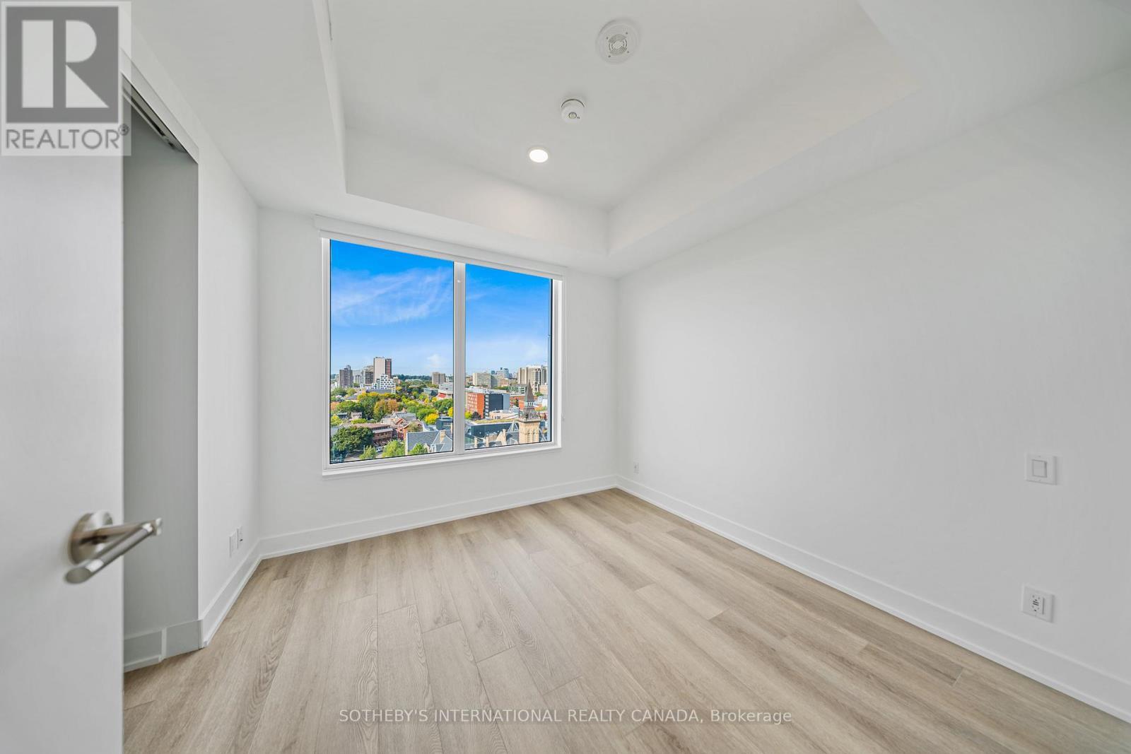 204 - 484 Spadina Avenue, Toronto, Ontario  M5S 0E4 - Photo 10 - C12944710
