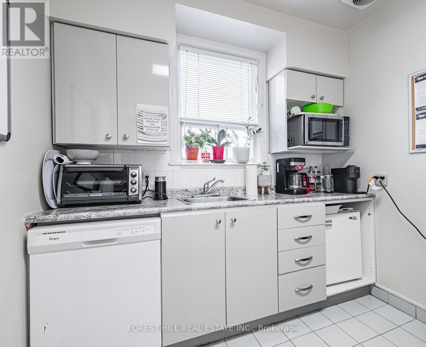 435 EGLINTON AVENUE W Toronto (Forest Hill South), ON M5N 1A4