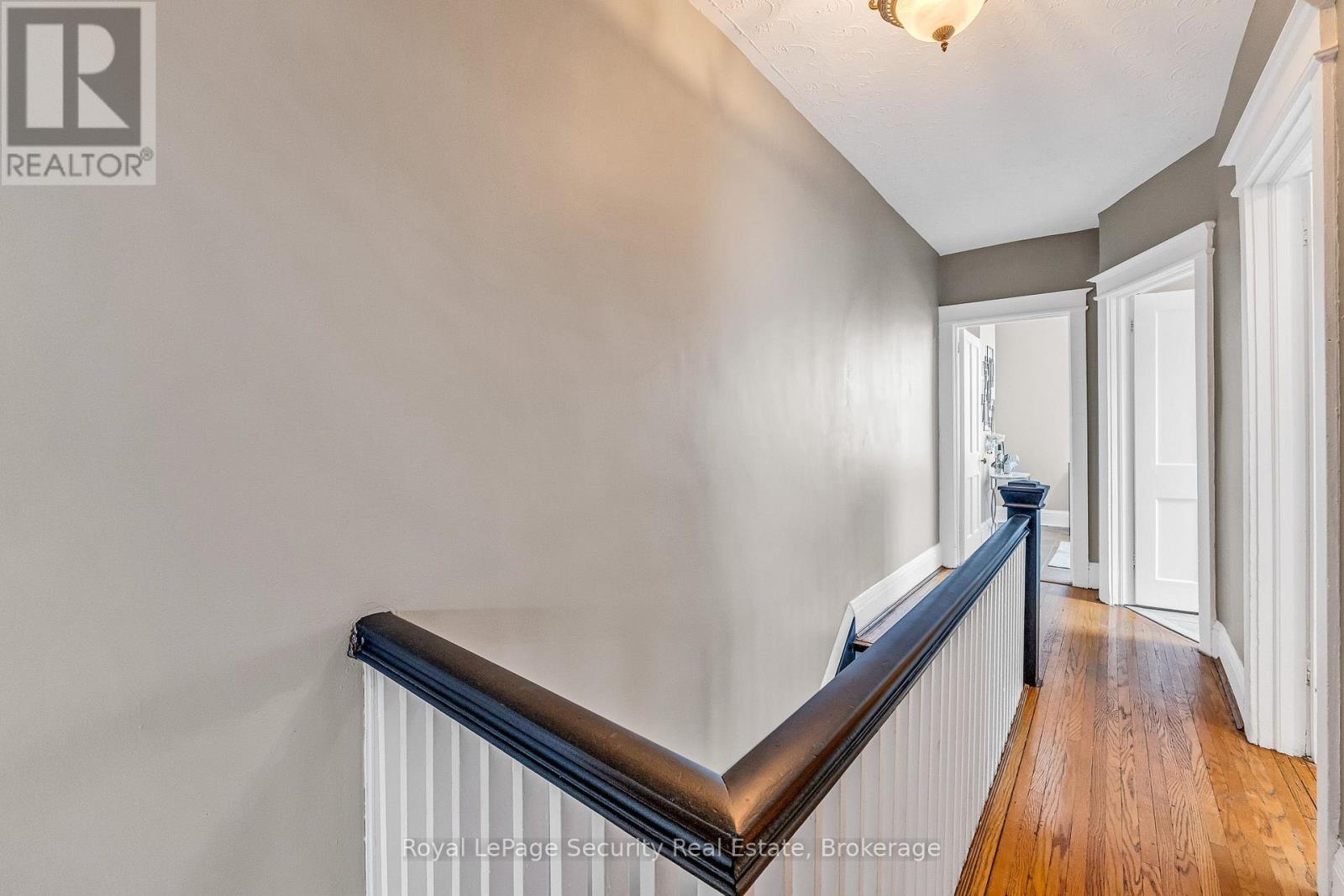 667 Ossington Avenue, Toronto, Ontario  M6G 3T6 - Photo 21 - C12944774