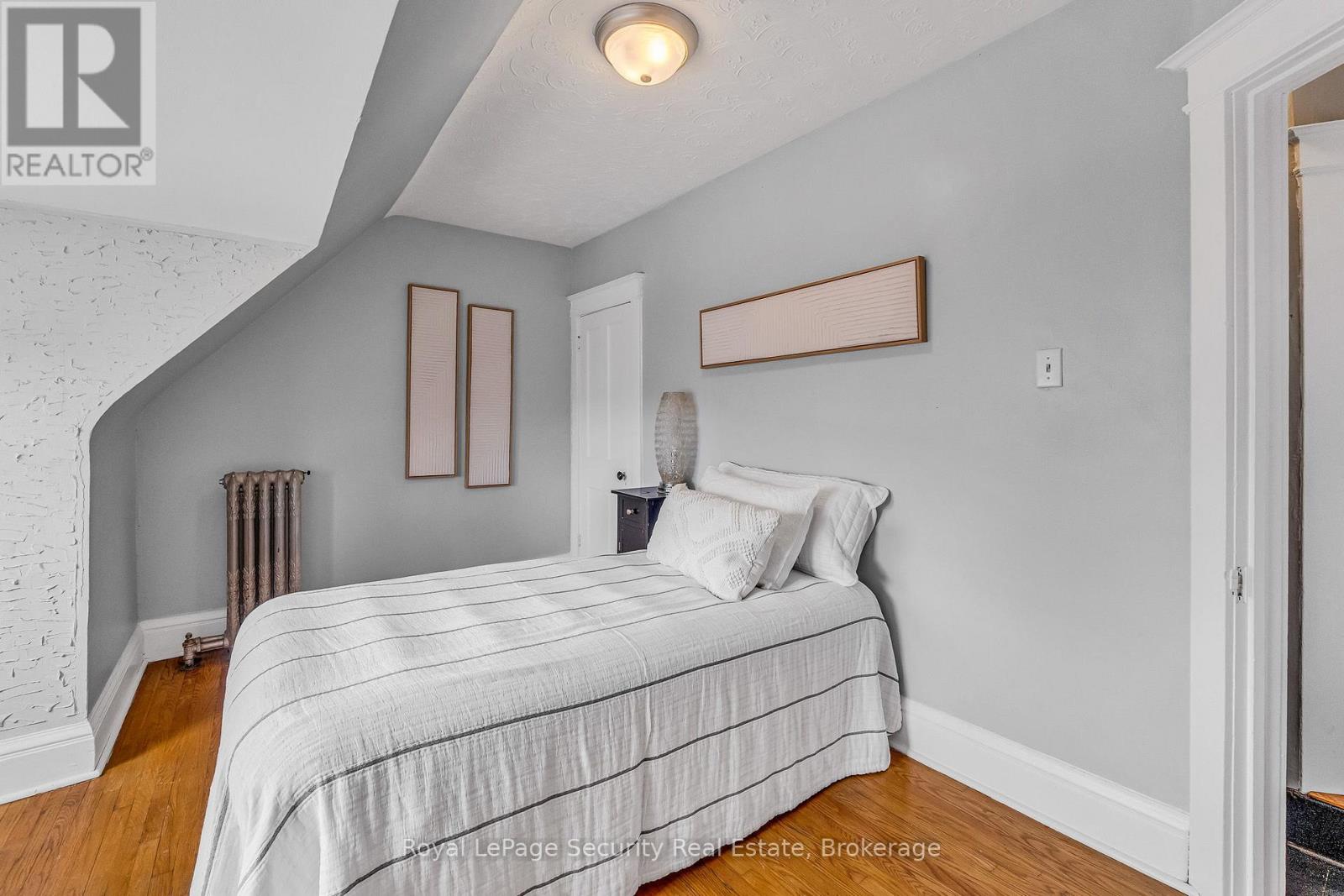 667 Ossington Avenue, Toronto, Ontario  M6G 3T6 - Photo 24 - C12944774