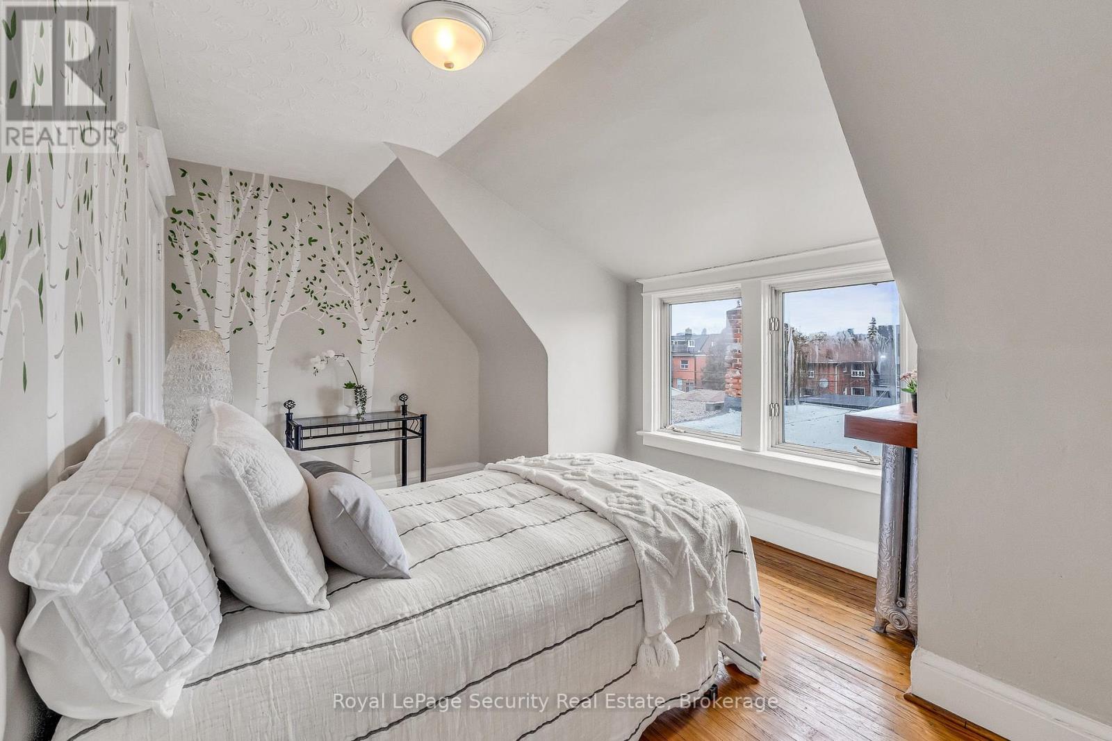 667 Ossington Avenue, Toronto, Ontario  M6G 3T6 - Photo 25 - C12944774