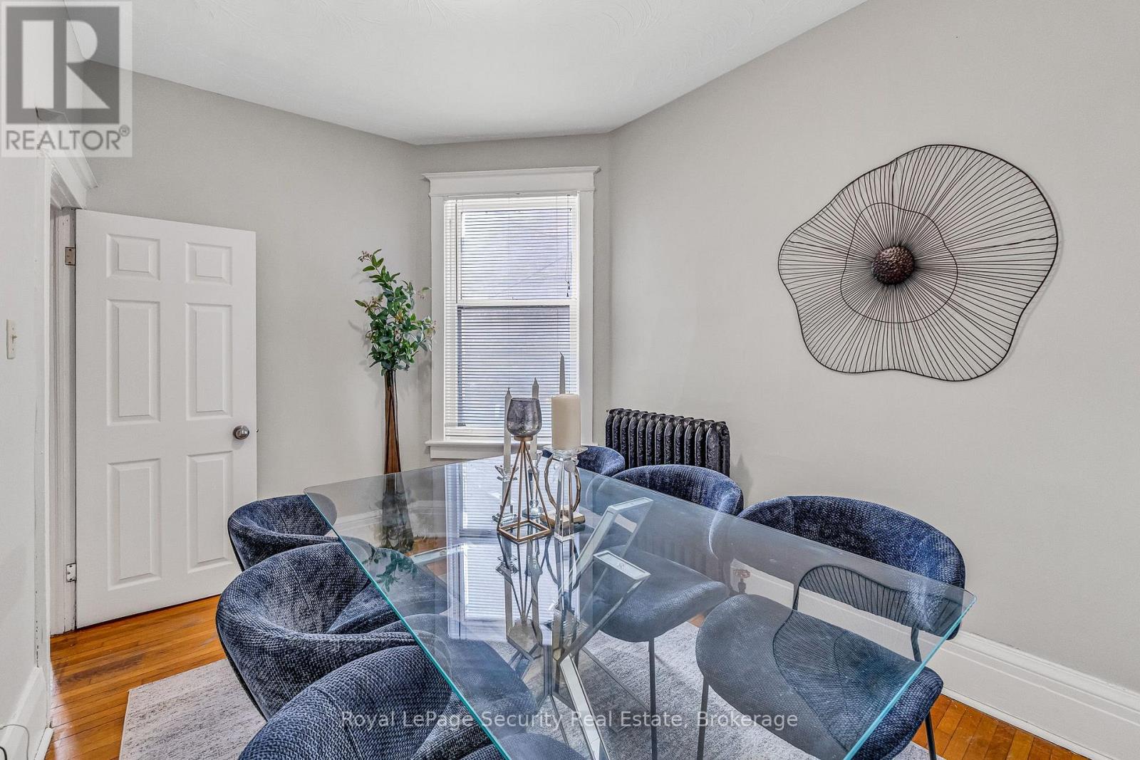 667 Ossington Avenue, Toronto, Ontario  M6G 3T6 - Photo 9 - C12944774