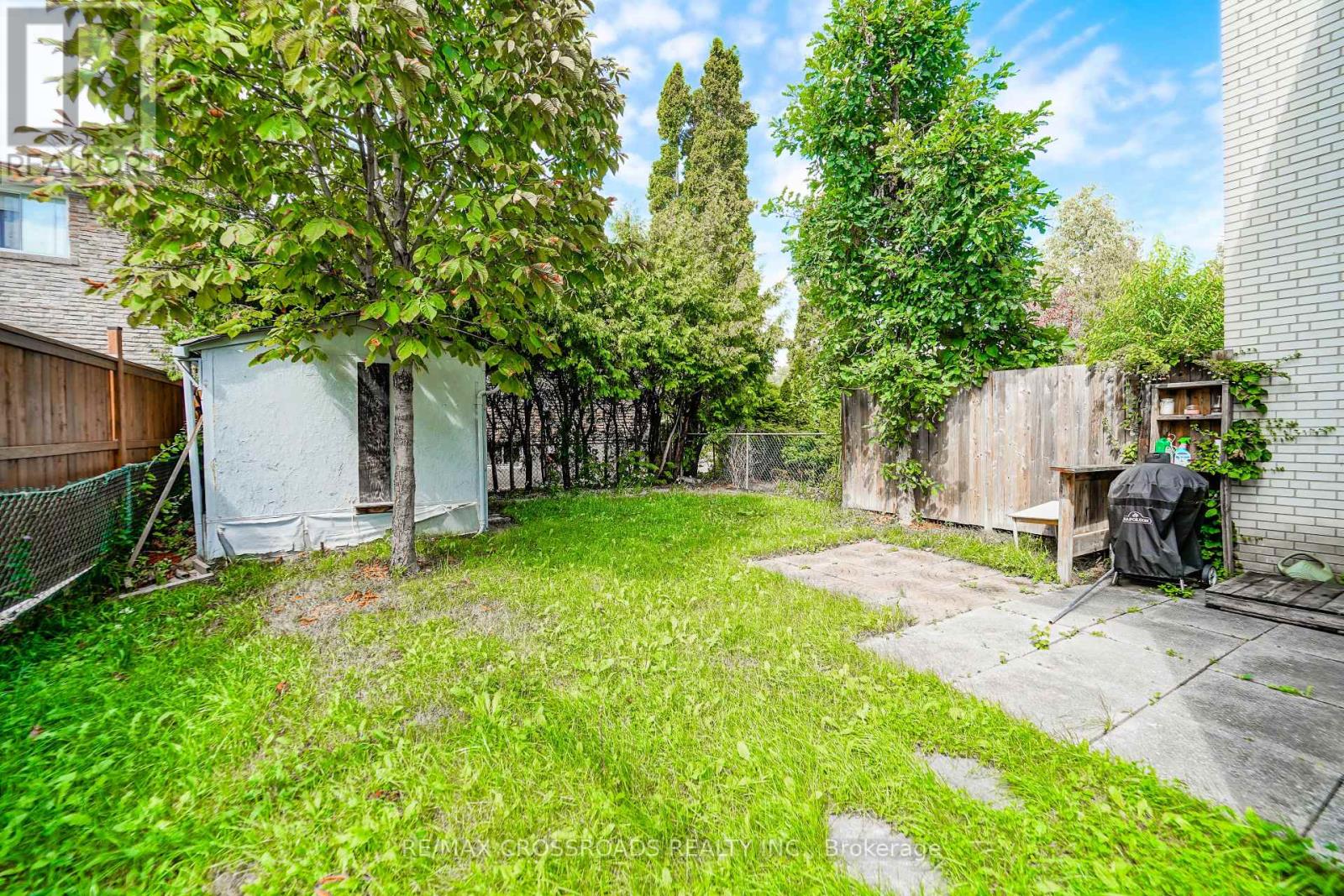 8 Topaz Gate, Toronto, Ontario  M2M 2Z7 - Photo 5 - C12944882