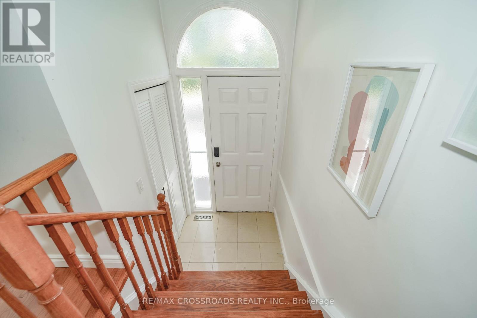 8 Topaz Gate, Toronto, Ontario  M2M 2Z7 - Photo 6 - C12944882