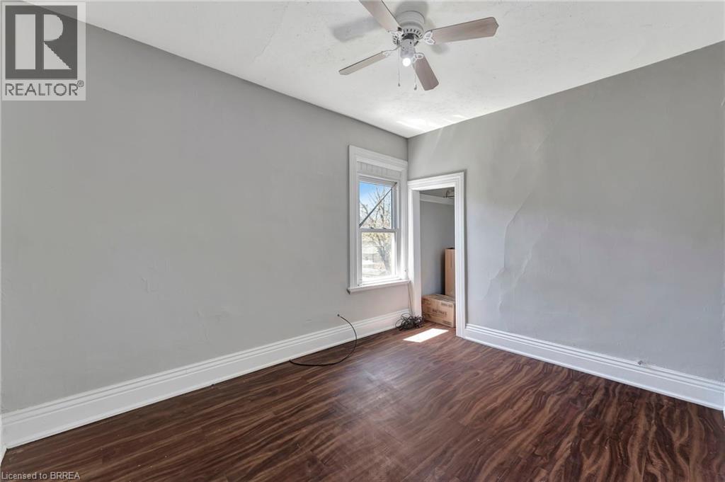 170 Murray Street, Brantford, Ontario  N3S 5R2 - Photo 3 - 40816237