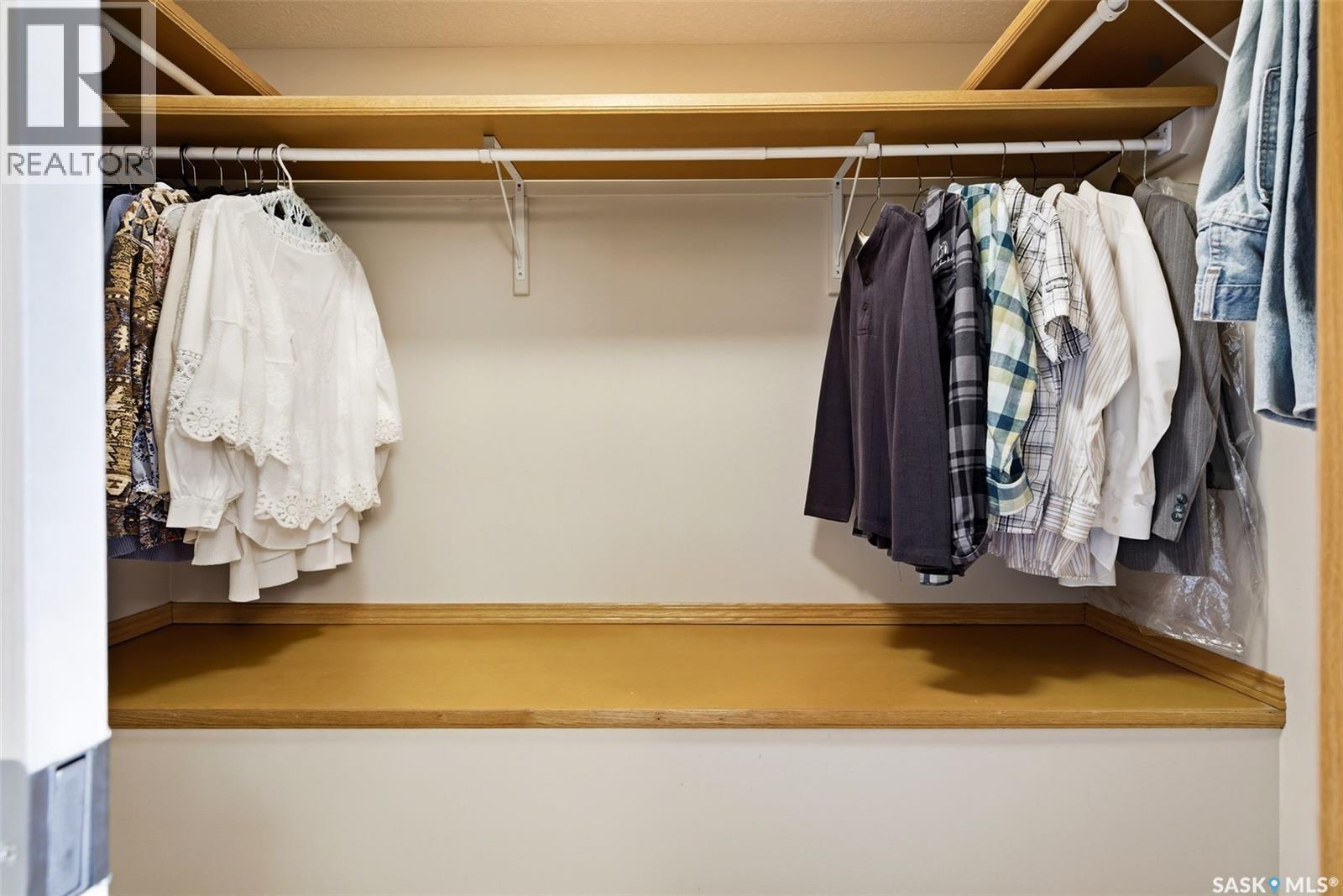 3083 St James Crescent, Regina, Saskatchewan  S4V 3A1 - Photo 34 - SK031756