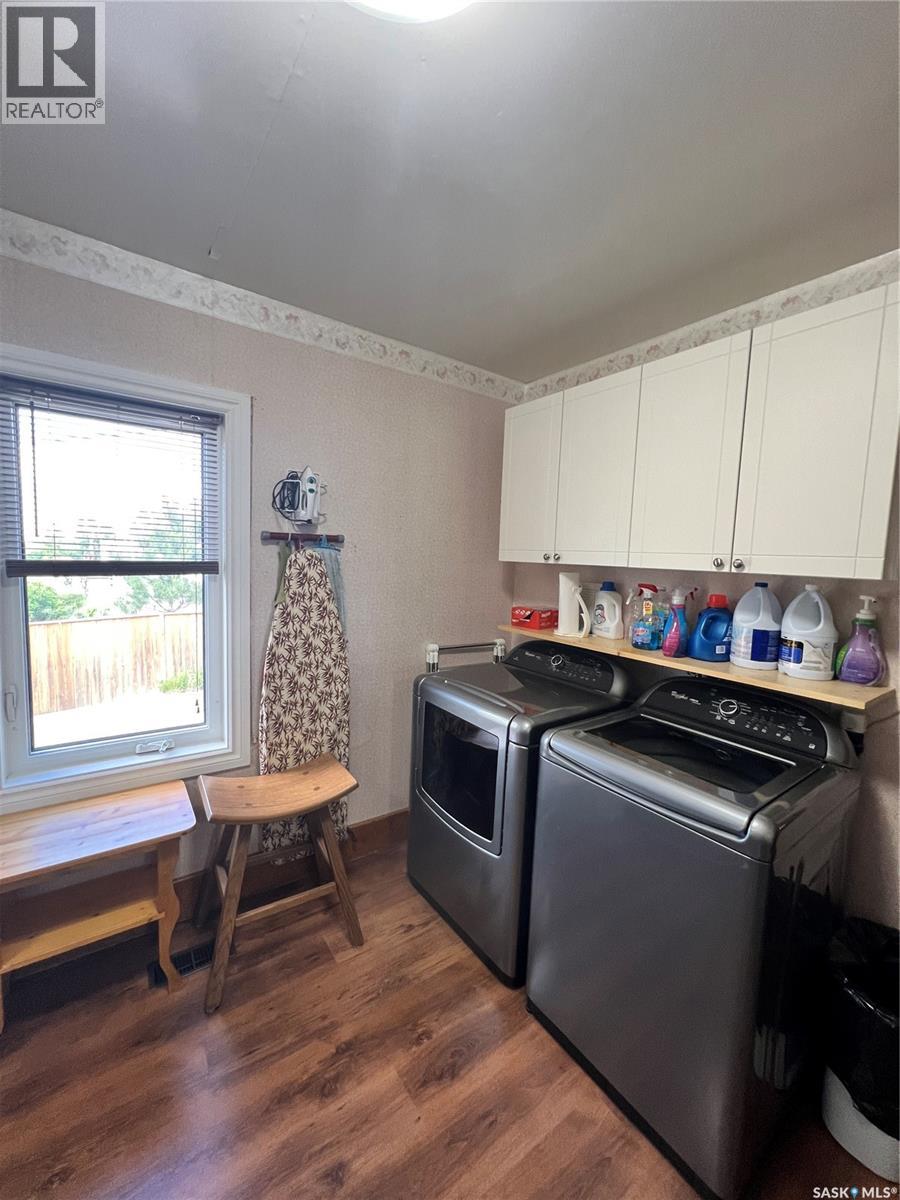 195 Ensign Street, Pennant, Saskatchewan  S0N 1X0 - Photo 16 - SK031660