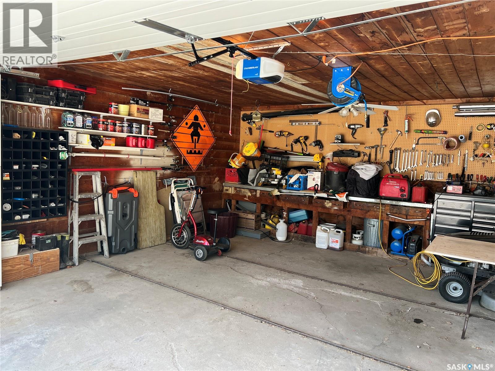 195 Ensign Street, Pennant, Saskatchewan  S0N 1X0 - Photo 21 - SK031660