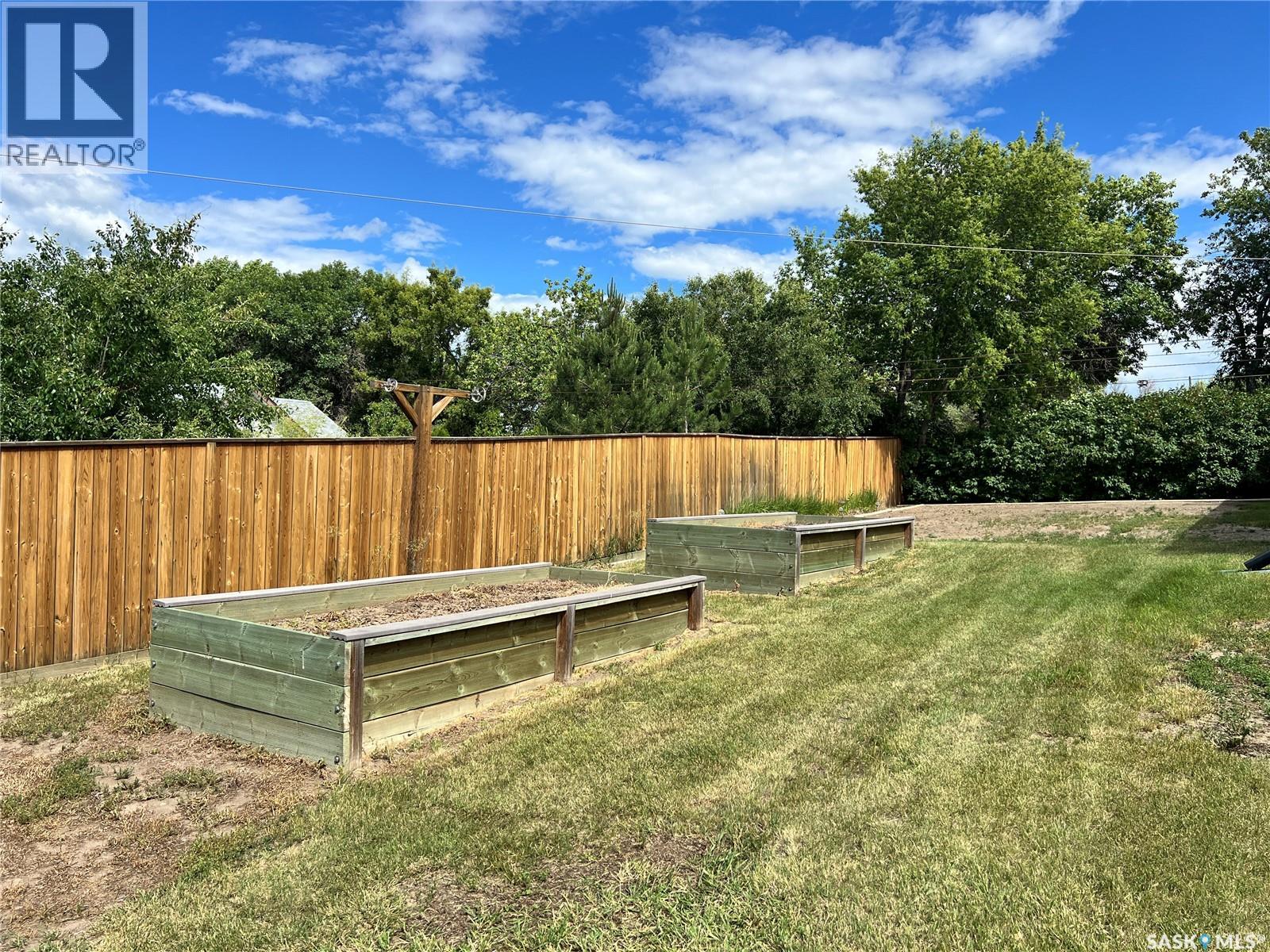 195 Ensign Street, Pennant, Saskatchewan  S0N 1X0 - Photo 26 - SK031660