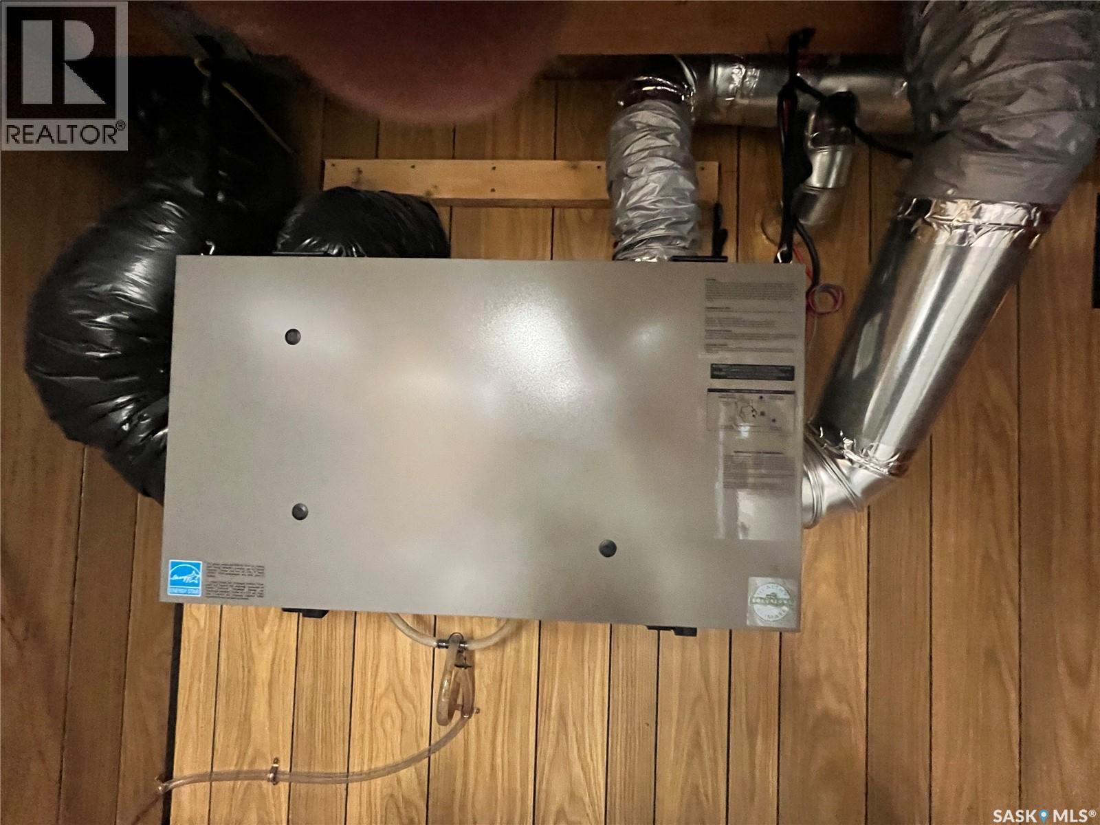 195 Ensign Street, Pennant, Saskatchewan  S0N 1X0 - Photo 30 - SK031660