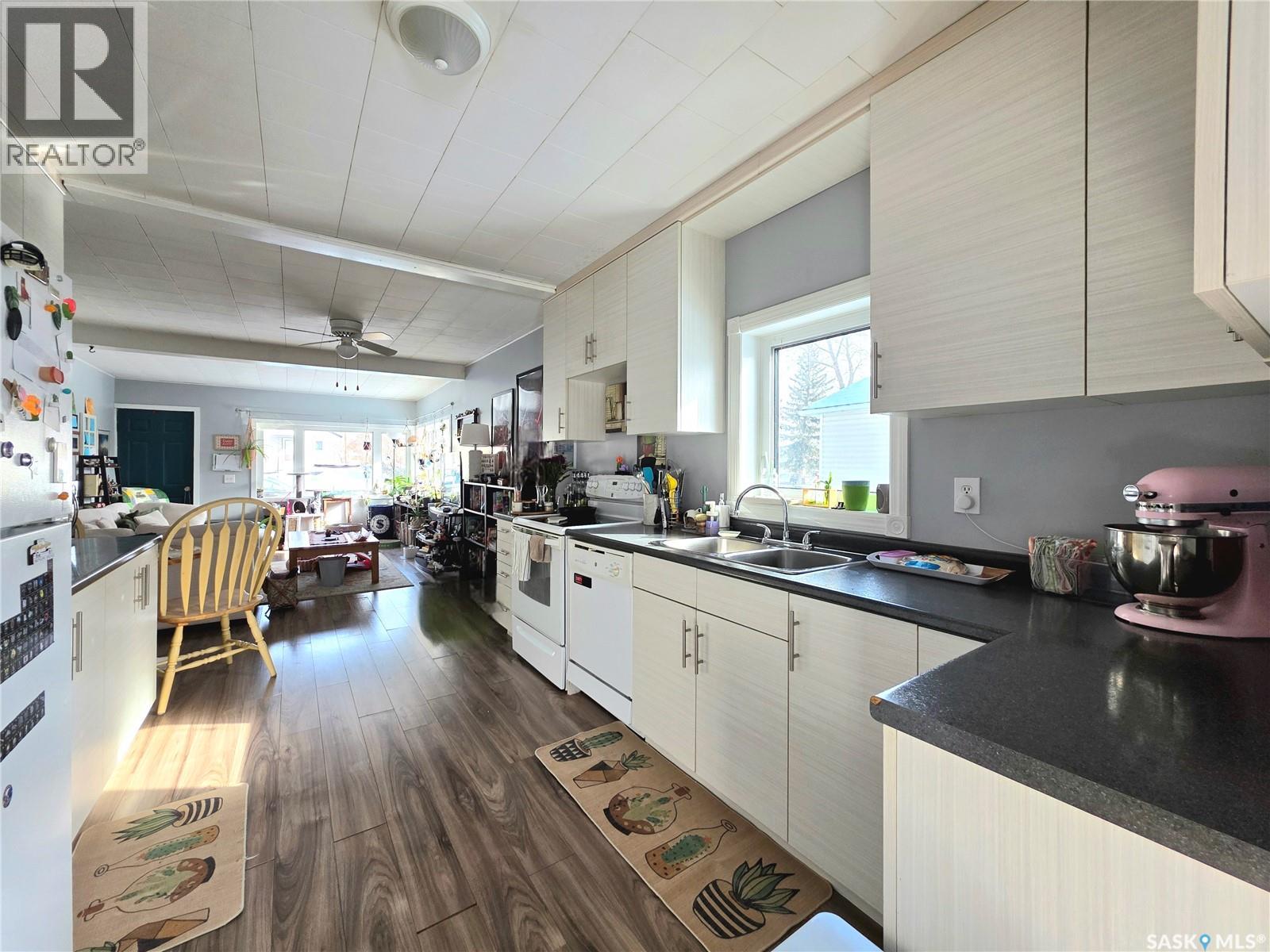 311 5th Avenue E, Melville, Saskatchewan  S0A 2P0 - Photo 9 - SK031654