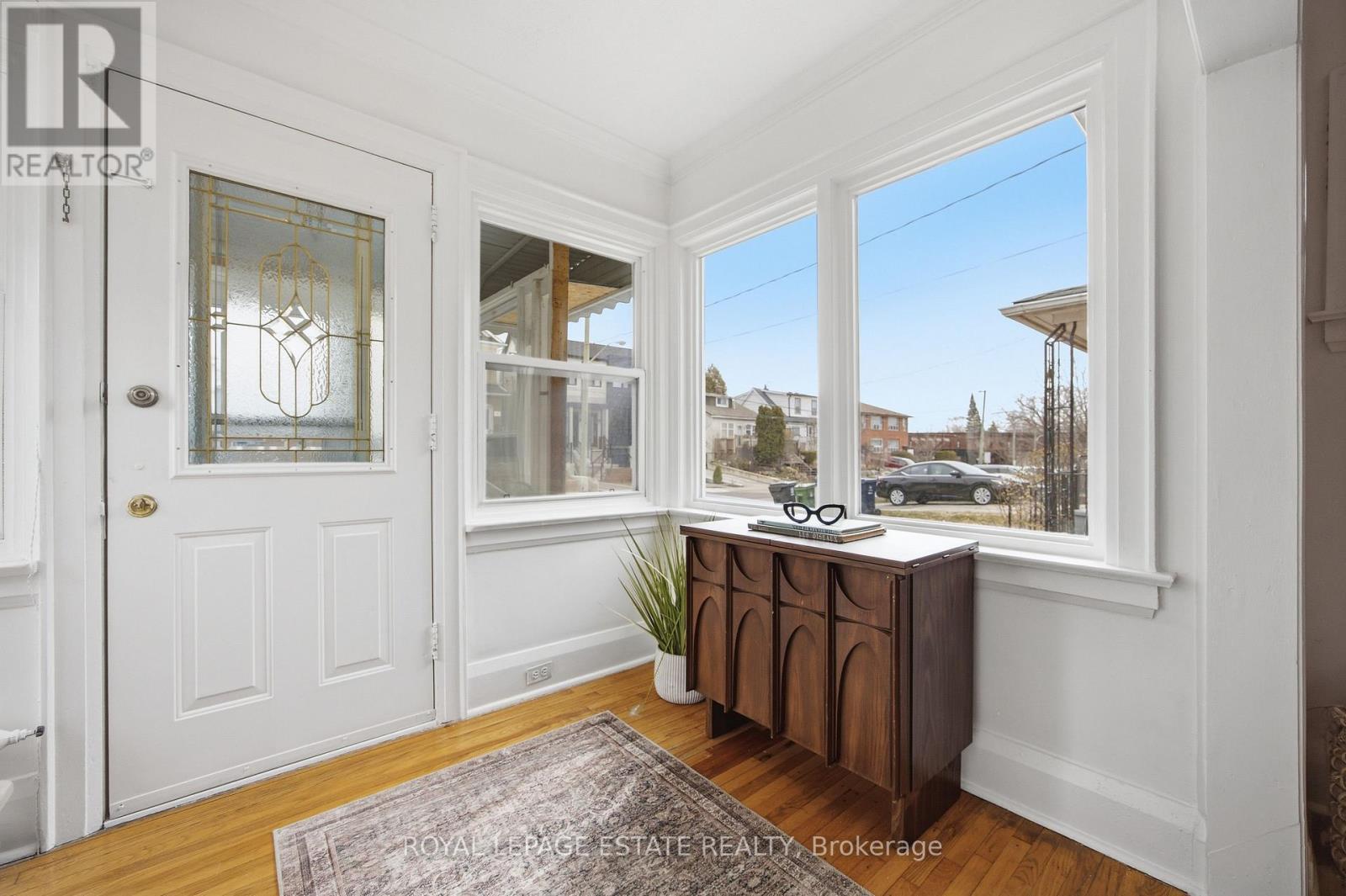 22 Medford Avenue, Toronto, Ontario  M1L 4G2 - Photo 3 - E12944690