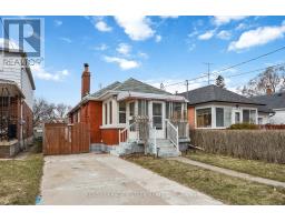 22 MEDFORD AVENUE, Toronto, Ontario