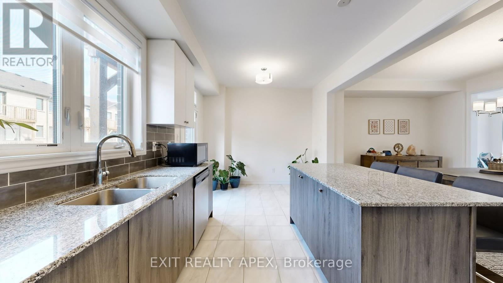 55 Douet Lane, Ajax, Ontario  L1Z 0V4 - Photo 13 - E12944858