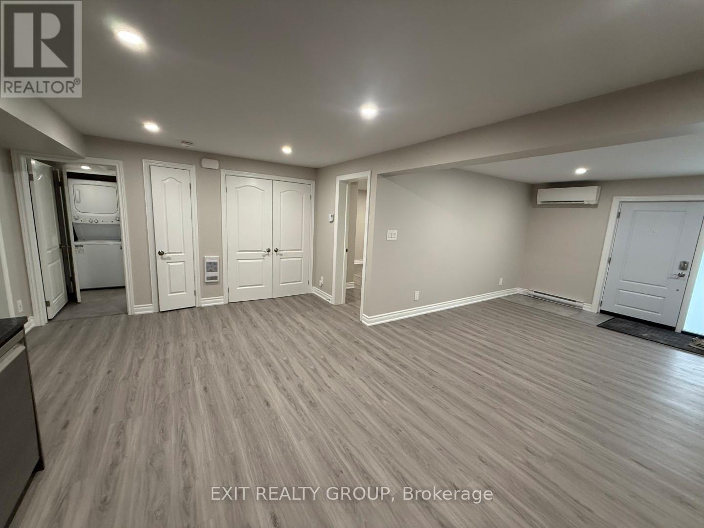 B - 26 Athabaska Drive, Belleville, Ontario  K8N 0T2 - Photo 10 - X12612414