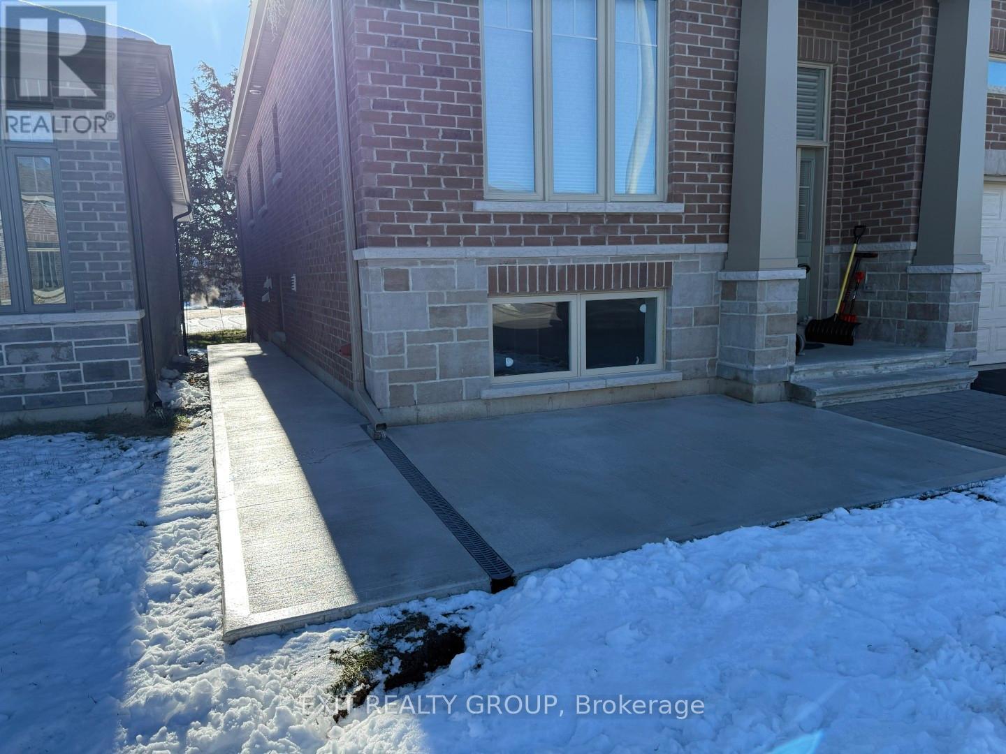 B - 26 Athabaska Drive, Belleville, Ontario  K8N 0T2 - Photo 2 - X12612414