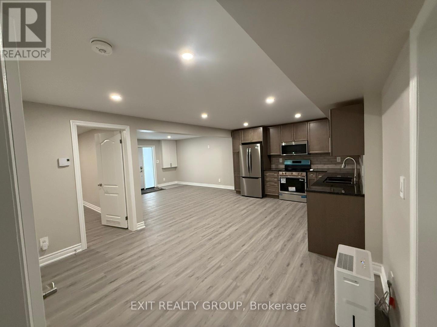 B - 26 Athabaska Drive, Belleville, Ontario  K8N 0T2 - Photo 6 - X12612414