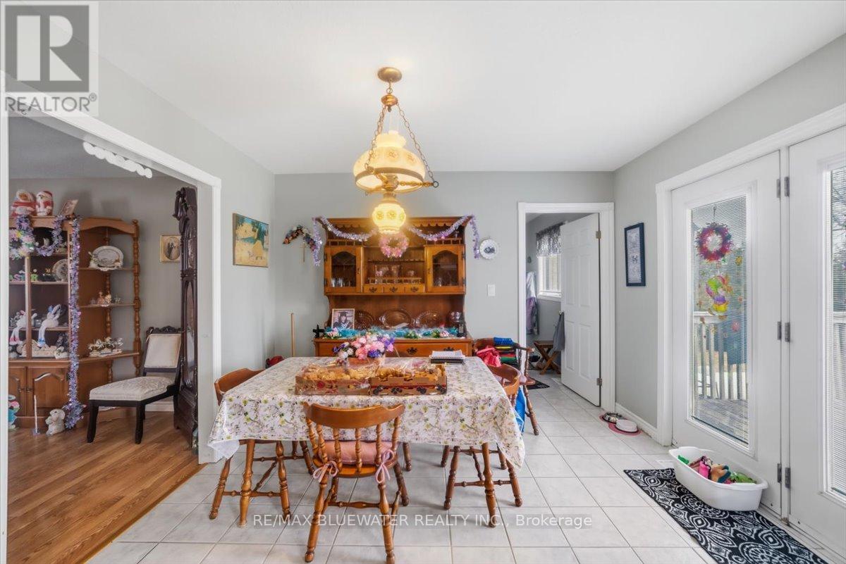 6704 Perth Line 44, West Perth, Ontario  N0K 1A0 - Photo 22 - X12940492