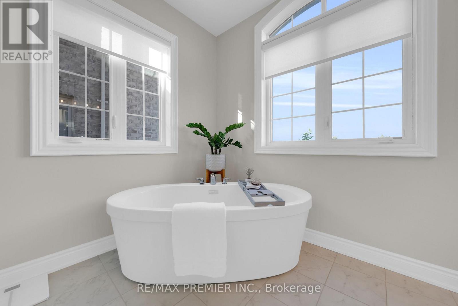 67 Garyscholl Road, Vaughan, Ontario  L4H 3R4 - Photo 34 - N12944786