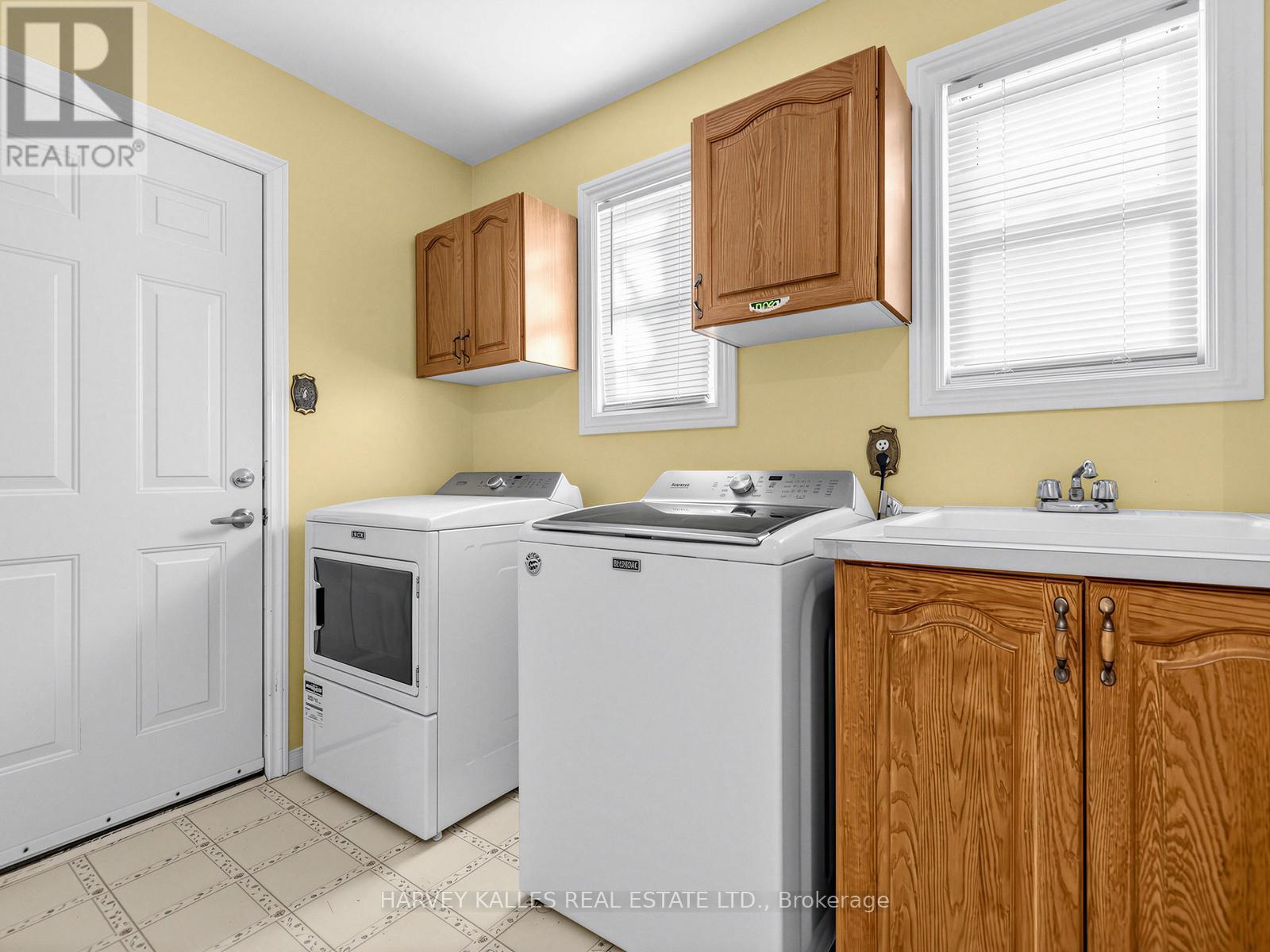 23 Veronica Crescent, East Gwillimbury, Ontario  L0G 1V0 - Photo 19 - N12944802