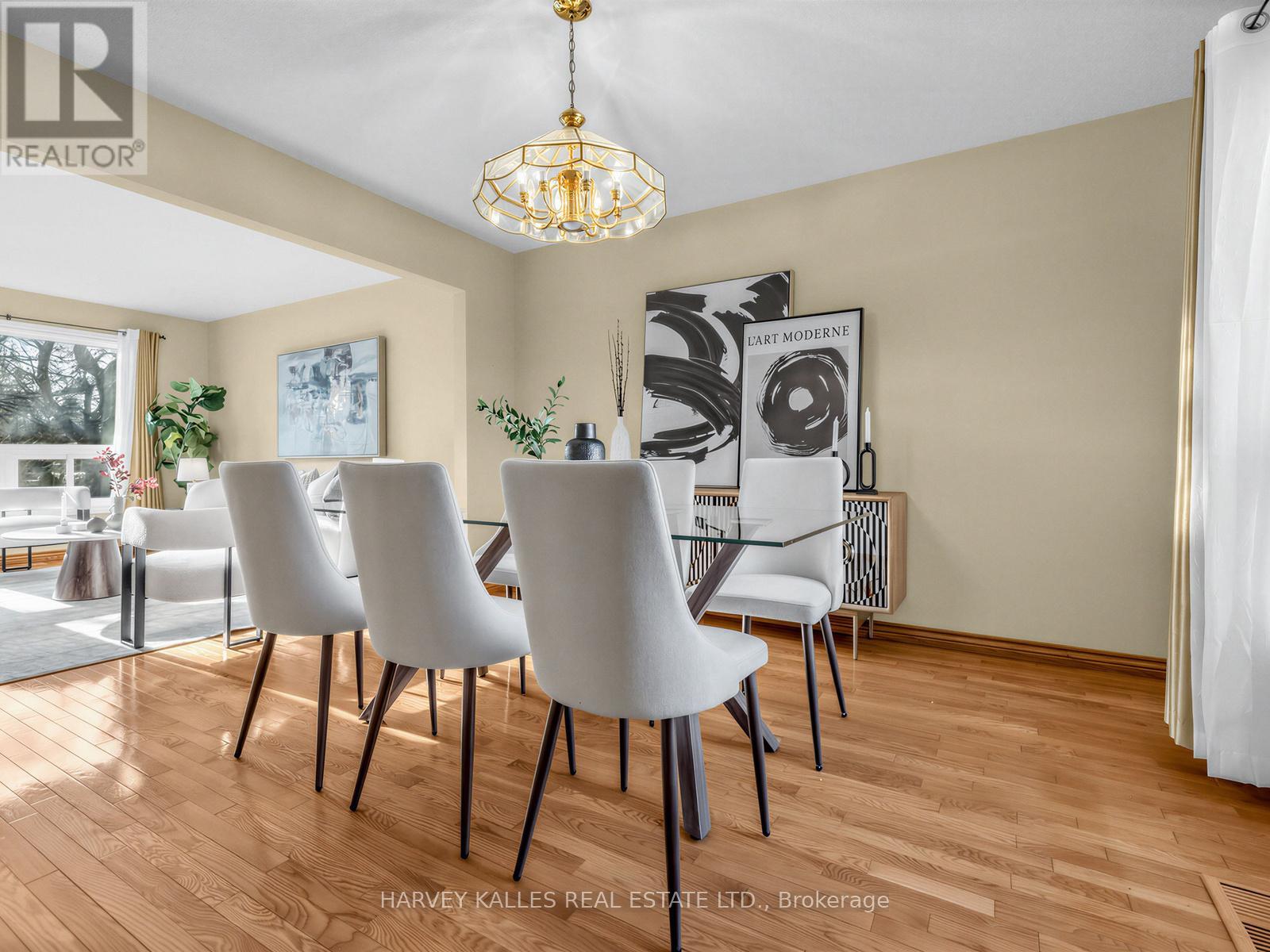 23 Veronica Crescent, East Gwillimbury, Ontario  L0G 1V0 - Photo 9 - N12944802