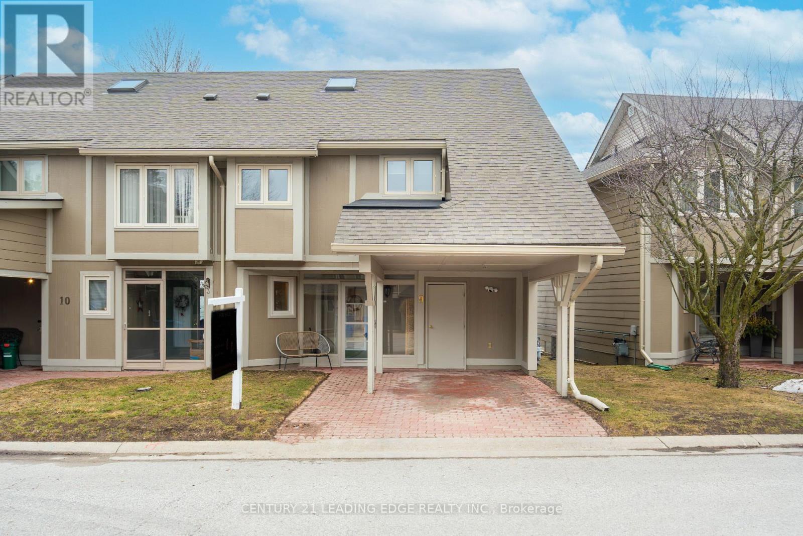 9 - 9 DAVY POINT CIRCLE, Georgina, Ontario