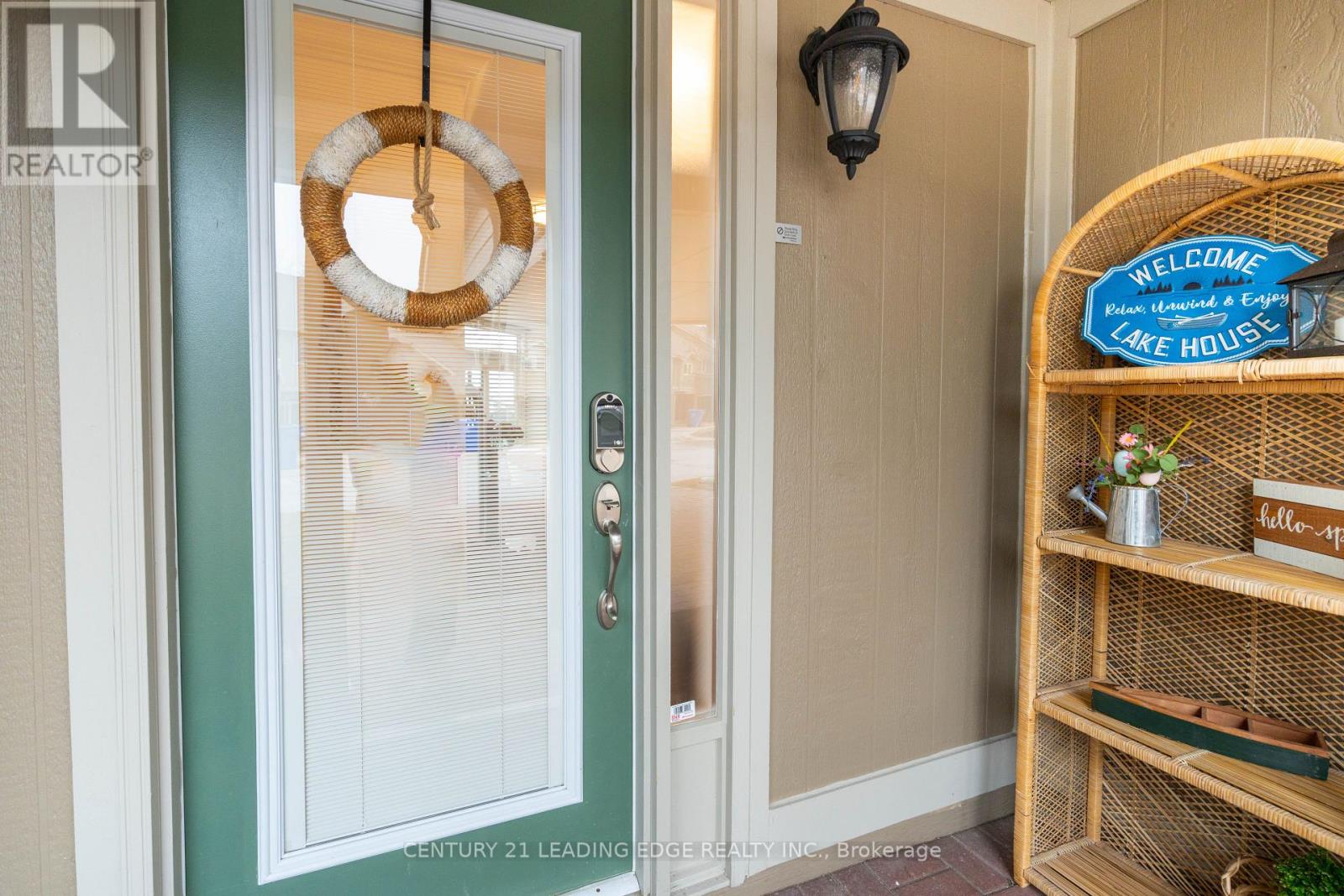 9 - 9 Davy Point Circle, Georgina, Ontario  L4P 3H2 - Photo 2 - N12944806