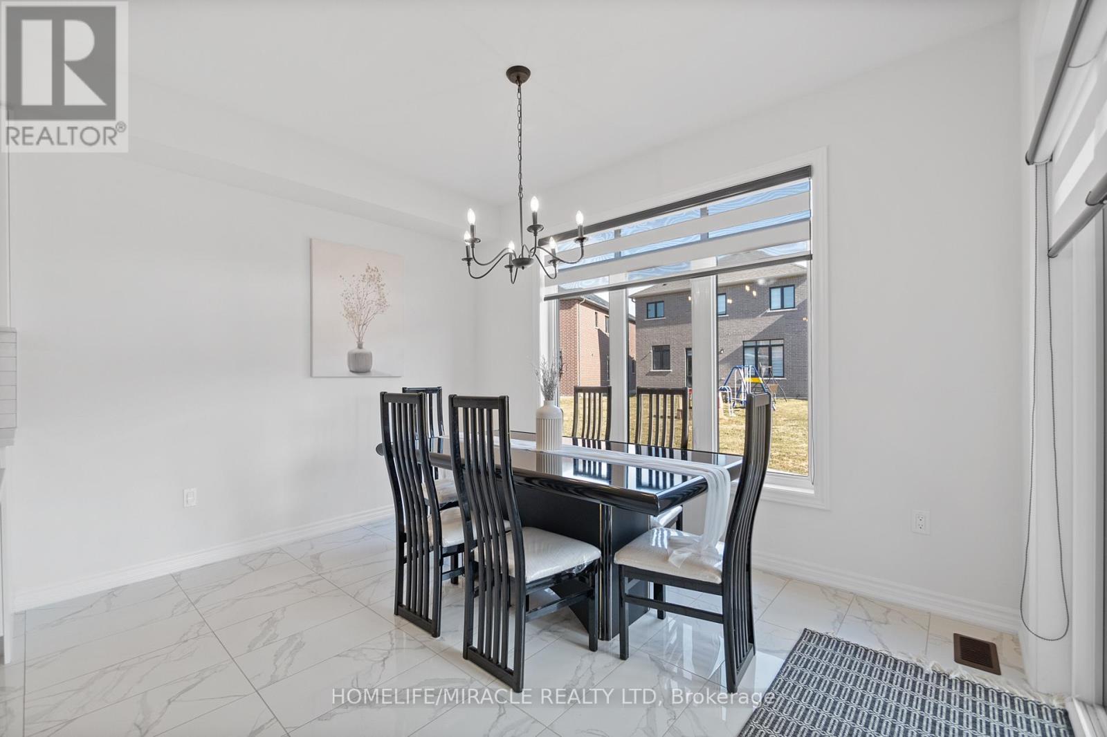 57 Ferragine Crescent, Bradford West Gwillimbury, Ontario  L3Z 4K2 - Photo 14 - N12944860