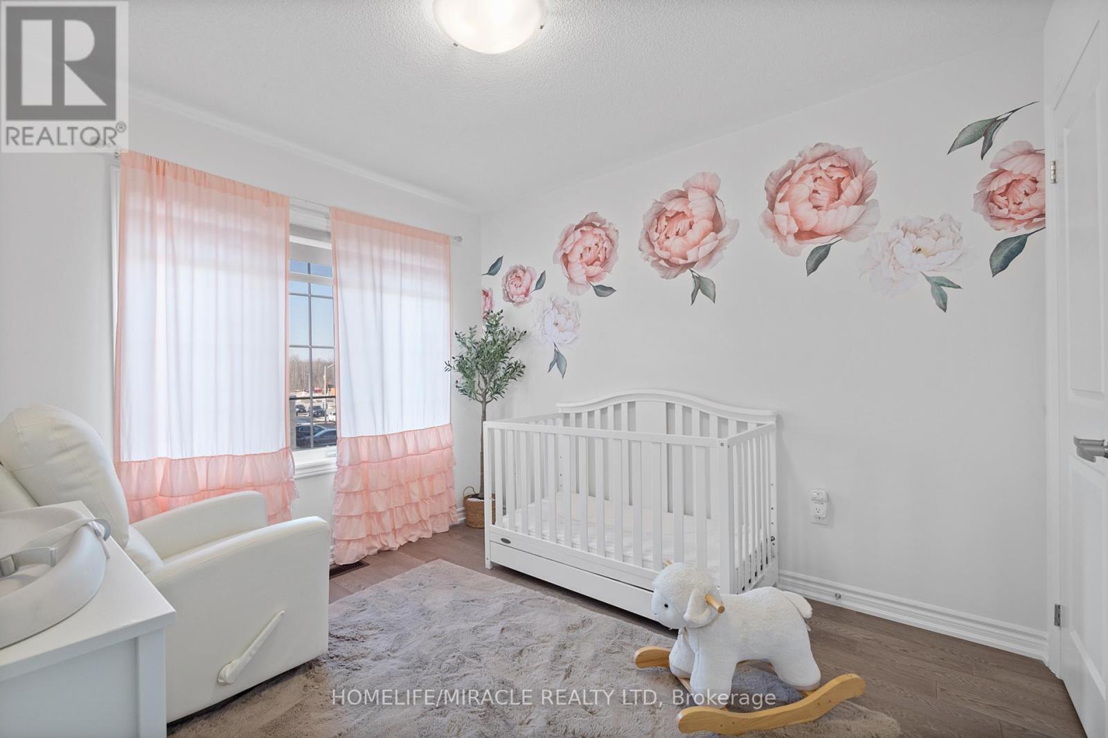 57 Ferragine Crescent, Bradford West Gwillimbury, Ontario  L3Z 4K2 - Photo 27 - N12944860