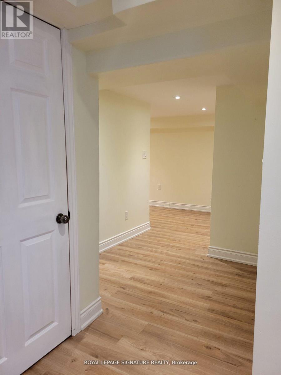 Lower - 42 Ambleside Crescent, Markham, Ontario  L3R 7T2 - Photo 2 - N12944870