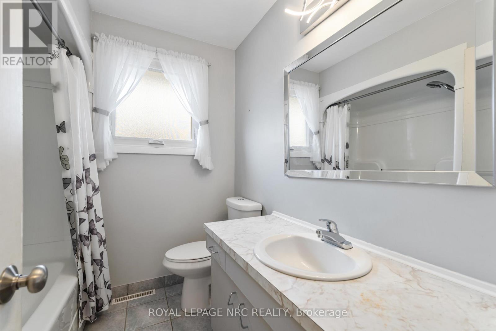 3987 Montcalm Crescent, Niagara Falls, Ontario  L2G 6L9 - Photo 17 - X12929568