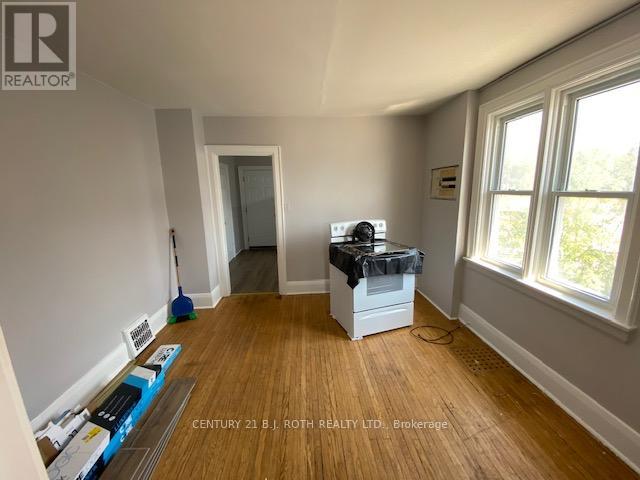 156 Dunlop Street W, Barrie, Ontario  L4N 1B2 - Photo 30 - S12944718