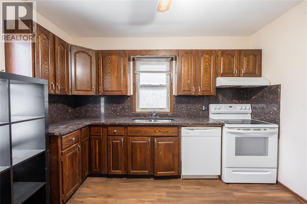 548 Devine Street, Sarnia, Ontario  N7T 1W6 - Photo 16 - 26006748