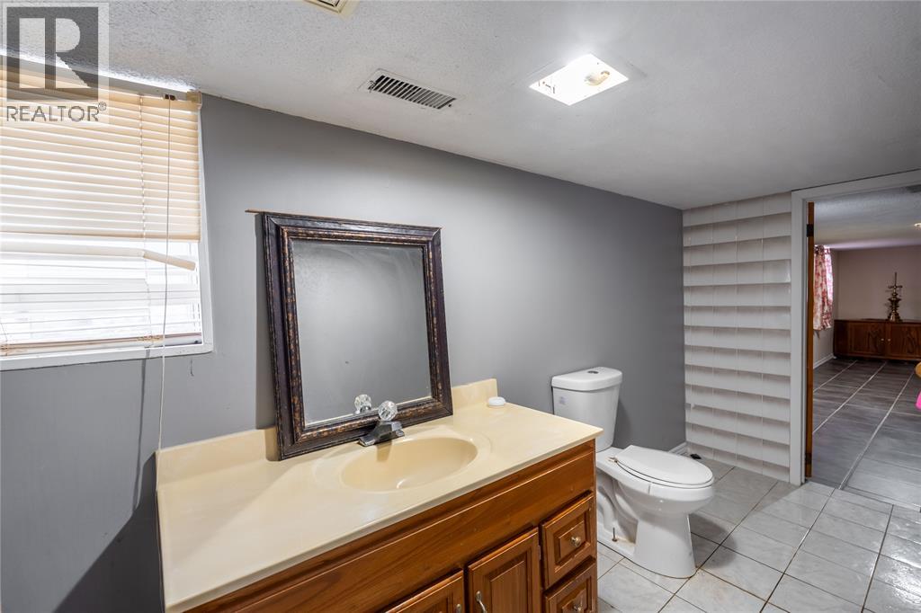 548 Devine Street, Sarnia, Ontario  N7T 1W6 - Photo 30 - 26006748