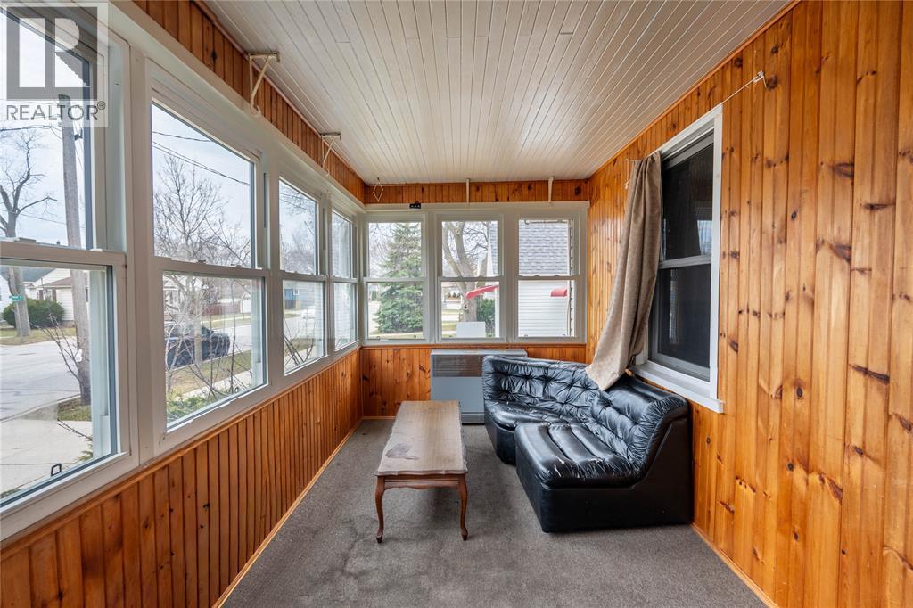 548 Devine Street, Sarnia, Ontario  N7T 1W6 - Photo 6 - 26006748