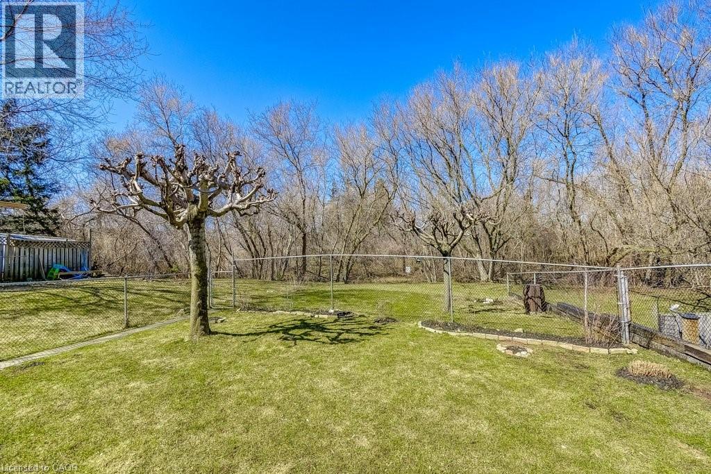 2405 Malcolm Crescent, Burlington, Ontario  L7P 3Y5 - Photo 29 - 40816824