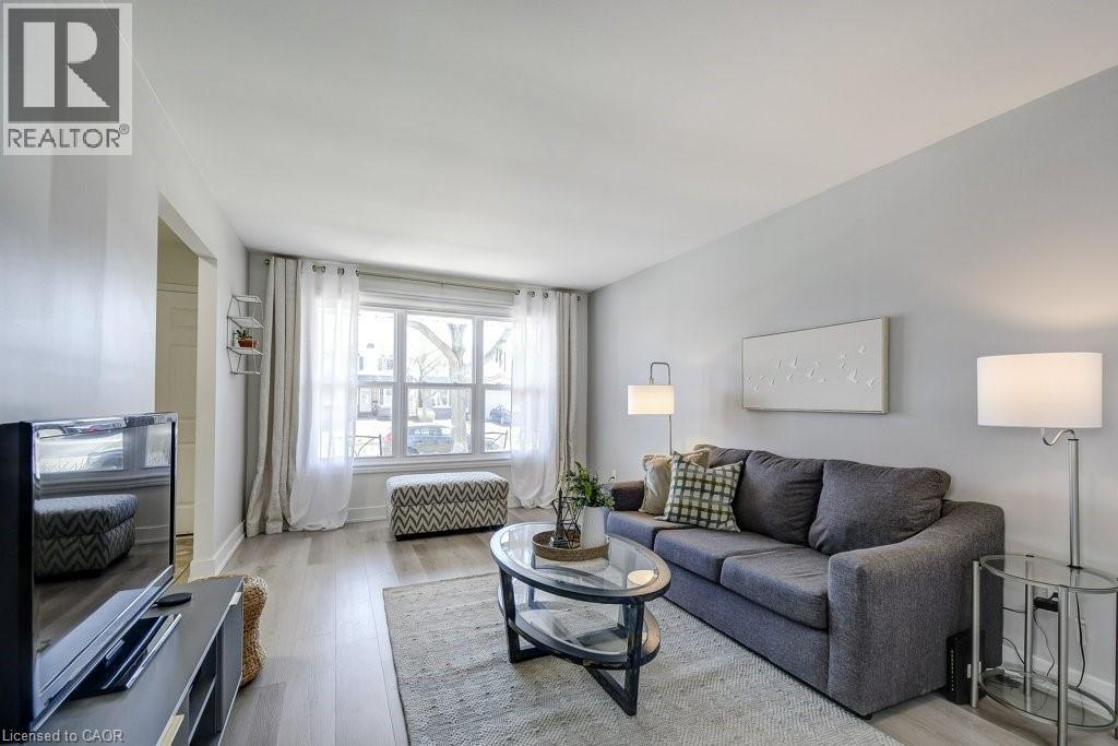 2405 Malcolm Crescent, Burlington, Ontario  L7P 3Y5 - Photo 7 - 40816824