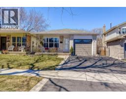 2405 MALCOLM Crescent, Burlington, Ontario