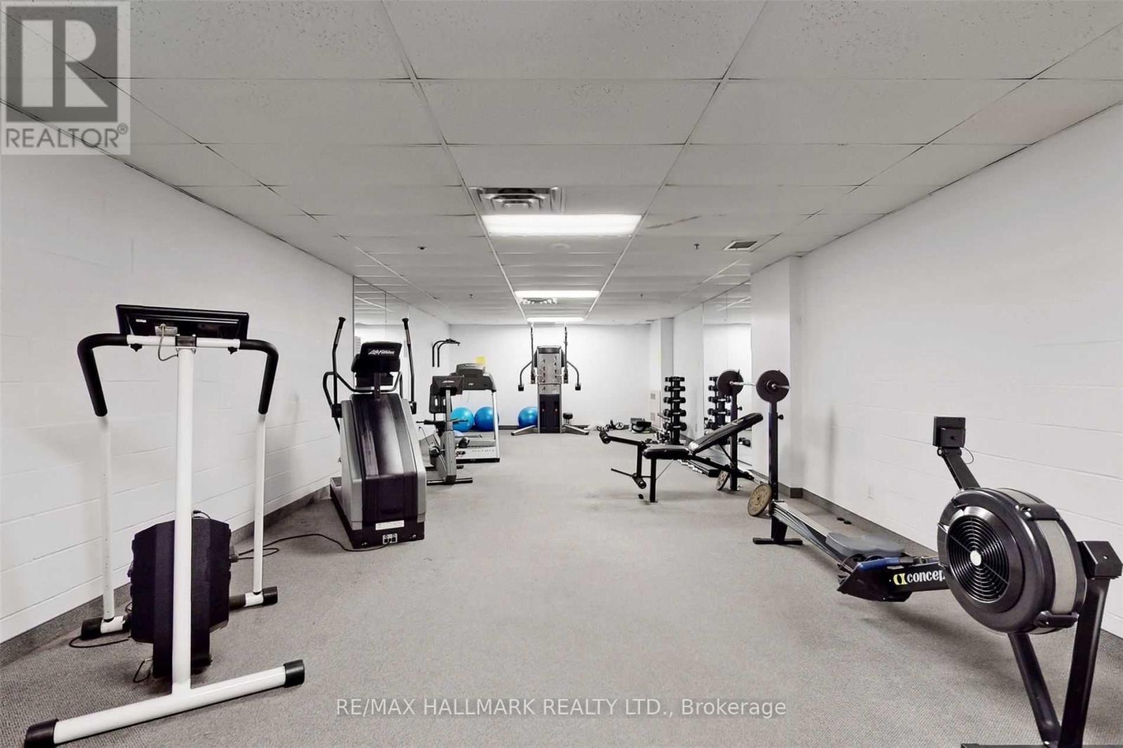 724 - 1 Leaside Park Drive, Toronto, Ontario  M4H 1R1 - Photo 19 - C12896052